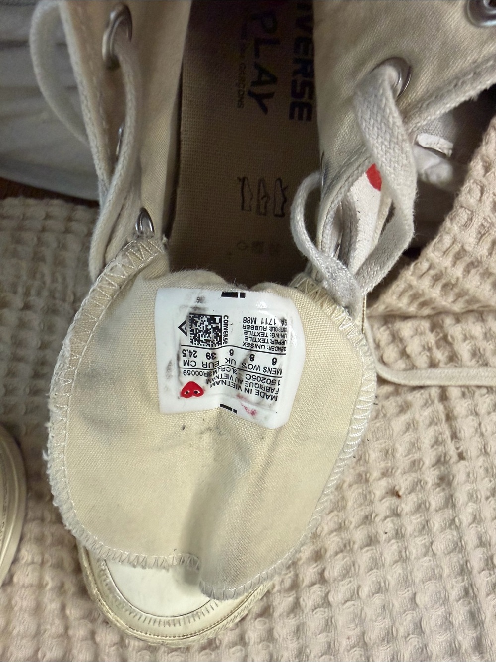 Comme des Garçons PLAY x Converse Chuck 70 High Single Heart White sneakers - Picture 12 of 12